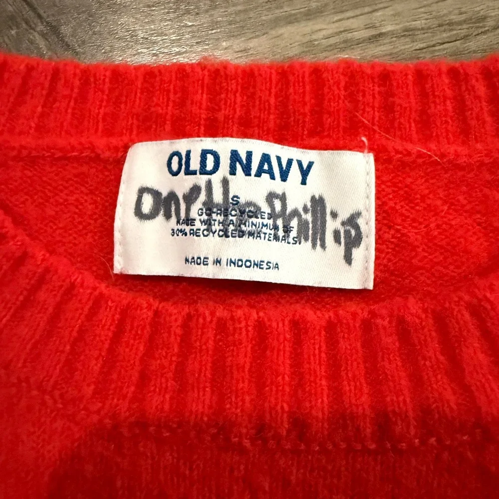 Old Navy classic crewneck